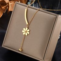 304 Stainless Steel 18K Gold Plated Fashion Inlaid Gold Flower Necklace main image 2