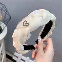 New Hollowed-out Diamond-encrusted Heart-shaped Organza Twist Headband sku image 3
