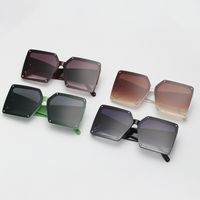 Fashion Large Frame Square Sunglasses Female main image 4