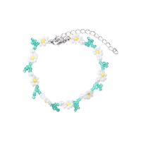 Fashion Beaded Pearl Stitching Flower Necklace Bracelet Set sku image 1