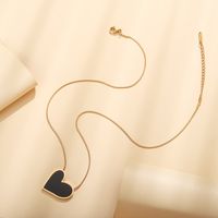 Simple Black Heart Titanium Steel Gold-plated Snake Bone Chain Necklace main image 4