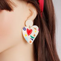 New Japanese And Korean Ins Style Personality Simple Temperament Heart-shaped Colorful Fashion Earrings Women&#39;s European And American Cross-border Earrings main image 1
