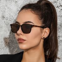 Neue Einfache Retro-quadratische Sonnenbrille Für Männer Und Frauen main image 3