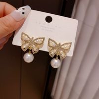 Fashion Retro Butterfly Pearl Earrings Alloy Drop Earrings main image 1