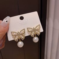 Fashion Retro Butterfly Pearl Earrings Alloy Drop Earrings main image 5