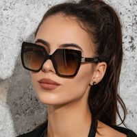 Elegant Retro Fashion Women's Sunglasses sku image 2