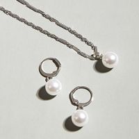 Fashion Jewelry Versatile Sweet Pearl Necklace Earrings Set sku image 1