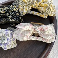 Korean Style Fabric Floral Bow Hair Claw Clip Shark Clip Square Hollow Clip main image 3