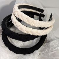 French Style Woven Twisted Braid Headband Non-slip Outer Wear Retro Headband main image 1