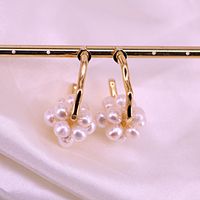 Retro Natural Freshwater Pearl Copper Gold Plated C-shaped Earrings main image 4
