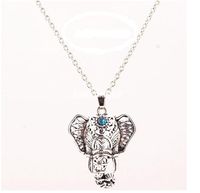 Fashion Bohemian Retro Elephant Shaped Inlaid Turquoise Pendant Necklace main image 3