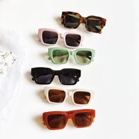 New Retro Style Color Square Frame Sunglasses main image 1
