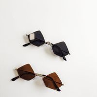 Retro Style Small Polygon Metal Frame Children Sunglasses main image 3