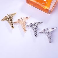 Simple Style Snake Alloy Zinc Plating Men'S Brooches 1 Piece main image 2