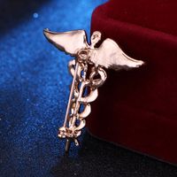 Simple Style Snake Alloy Zinc Plating Men'S Brooches 1 Piece main image 4