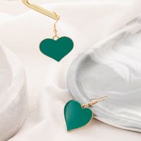 Simple Style Green Dripping Oil Heart Geometric Alloy Pendant Earrings main image 2