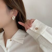 New Internet Celebrity Women's French Retro Metal Curved Earrings Korean Simple Graceful Drop Oil Sterling Silver Needle Ear Studs Fashion main image 3