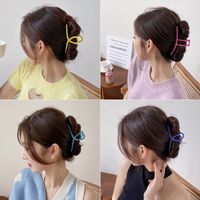Fashion Summer Frosted Color Grip Large Shark Clip Hair Accessories main image 1
