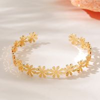 Fashion Jewelry Simple Flower Shaped Alloy Bracelet Women's main image 3
