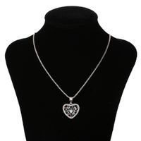 Fashion Heart-shape Hollow Copper Inlaid Zircon Necklace Wholesale sku image 2