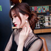 Fashion Elegant Shiny Crystal Alloy Stud Earrings For Women main image 3