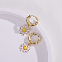 Retro Daisy Plating 304 Stainless Steel Resin Dripping Oil 14K Gold Plated Earrings main image 2