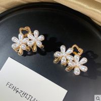 Korean Fashion Pearl Flower Hairpin sku image 1
