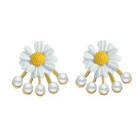 Fashion Flower Inlaid Pearls Colored Petals Earrings sku image 4