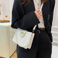 2022  New Simple Fashion Retro Women's Shoulder Chain Small Square Bag main image 5