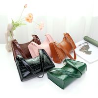 Fashion Crocodile Pattern Underarm Women's Casual Women's Solid Color Handbag main image 1