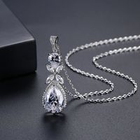 Fashion Geometric White Copper Inlaid Zircon Necklace Wholesale sku image 2