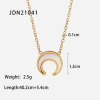 New Style Natural White Shell Crescent Shaped Pendant 18k Gold Plated Stainless Steel Necklace sku image 1