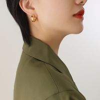 Fashion Retro Geometric C- Shaped Jacinth Titanium Steel Earrings sku image 2