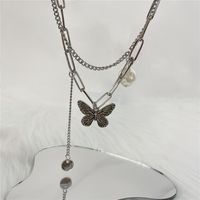 Simple Style Double-layer Butterfly Pendant Necklace Pearl Tassel Clavicle Chain main image 4