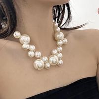 Retro Geometric Imitation Pearl Women's Necklace main image 1