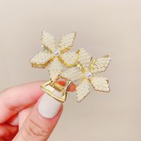 Korean Style Butterfly Flower Rhinestone Pearl Metal Hair Clip Hair Accessories sku image 1