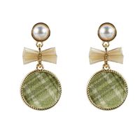 Checked Cloth Round Pearl Silver Bow Ear Studs sku image 1