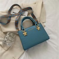 Simple New Summer Fashionable One-shoulder Crossbody Women's Portable Small Square Bag sku image 4