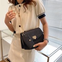 Retro Simple Small Square Lock Chain Women's Shoulder Crossbody Phone Bag main image 5