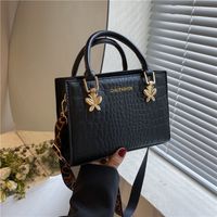 Simple New Summer Fashionable One-shoulder Crossbody Women's Portable Small Square Bag main image 1