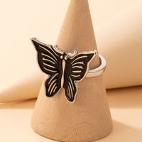 Fashion Black Oil Dripping Butterfly Geometric Animal Alloy Ring main image 3