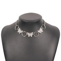 Retro Romantic Butterfly Necklace Lady Temperament Circle Necklace sku image 2