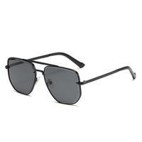 Fashion Double Beam Men's Uv Protection Driving Diamond Rimmed Sun-resistant Sunglasses main image 5