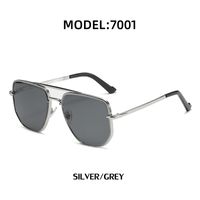 Fashion Double Beam Men's Uv Protection Driving Diamond Rimmed Sun-resistant Sunglasses sku image 4