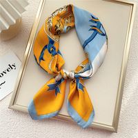 Mode Kleine Dünne Quadratische Handtuch Silk Schal Haar Band Für Frauen 70*70 sku image 22