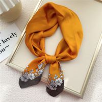 Mode Kleine Dünne Quadratische Handtuch Silk Schal Haar Band Für Frauen 70*70 sku image 14