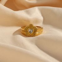 Retro Fashion Ornament Inlaid Zirconium Heart-shaped Small Flower Stainless Steel Ring main image 1