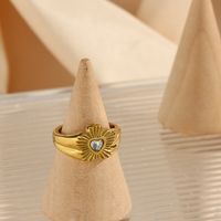 Retro Fashion Ornament Inlaid Zirconium Heart-shaped Small Flower Stainless Steel Ring main image 2