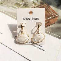 Fashion New Retro Exaggerated Conch Niche Gold-plated Shell Earrings Wholesale sku image 2