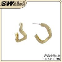 Retro Alloy C-shaped Twisted Irregular Geometric Stud Earrings Wholesale sku image 5